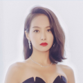 我们要去琢磨所有的表演细节，他会先呈现给我们看，然后他要把所有的表演记住，他其实在虚空中在自己双手互搏想象的另外一个自己和自己在对戏，是很有挑战的。